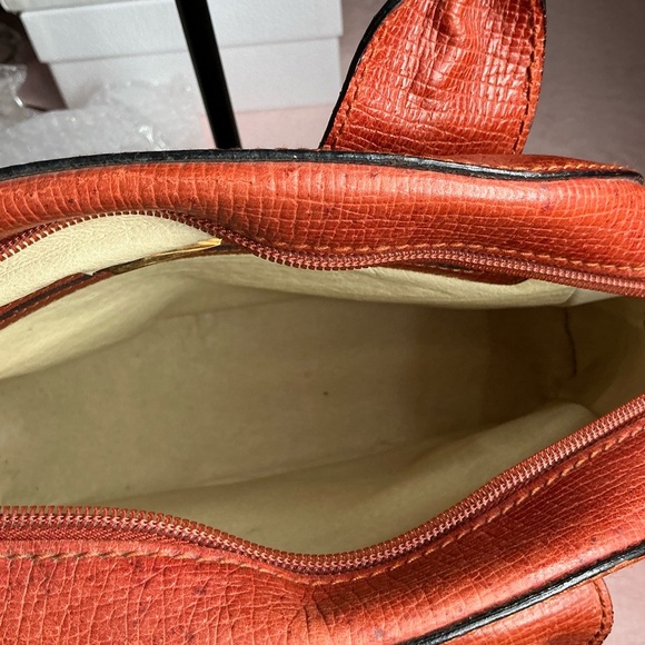 Loewe Red Shoulder Bag with Textured Leather and Scarf Accent - Picture 12 of 15